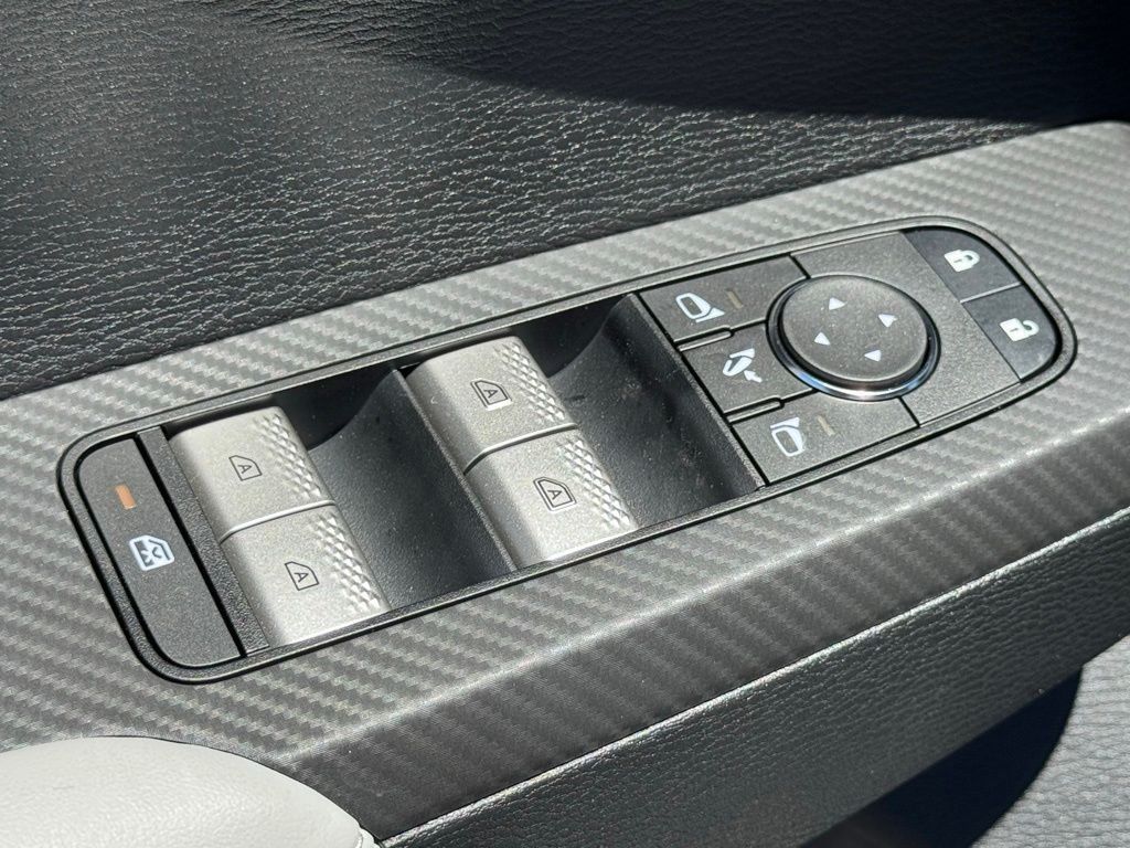 Used 2025 Mitsubishi Outlander SEL FWD image 20