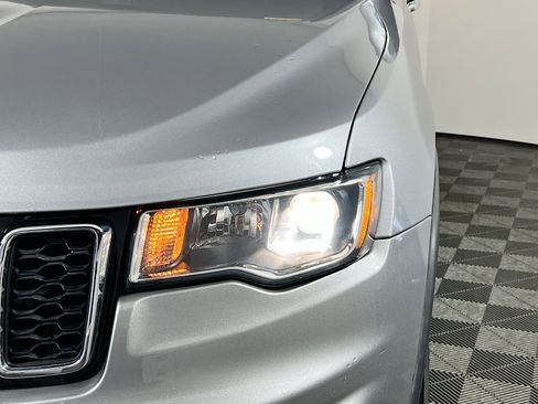 Used 2021 Jeep Grand Cherokee Limited w/ Luxury Group II image 11