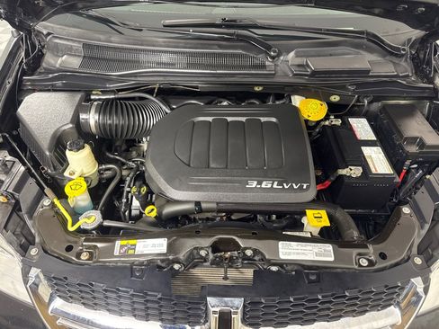 Used 2017 Dodge Grand Caravan SE w/ Power Window Group image 27