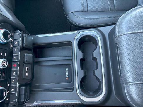 Used 2023 GMC Sierra 2500 Denali w/ Denali Ultimate Package image 18