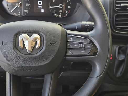 Used 2025 RAM ProMaster 2500 w/ Convenience Group image 25