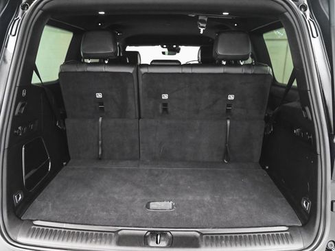 Used 2025 Jeep Wagoneer 4WD image 40