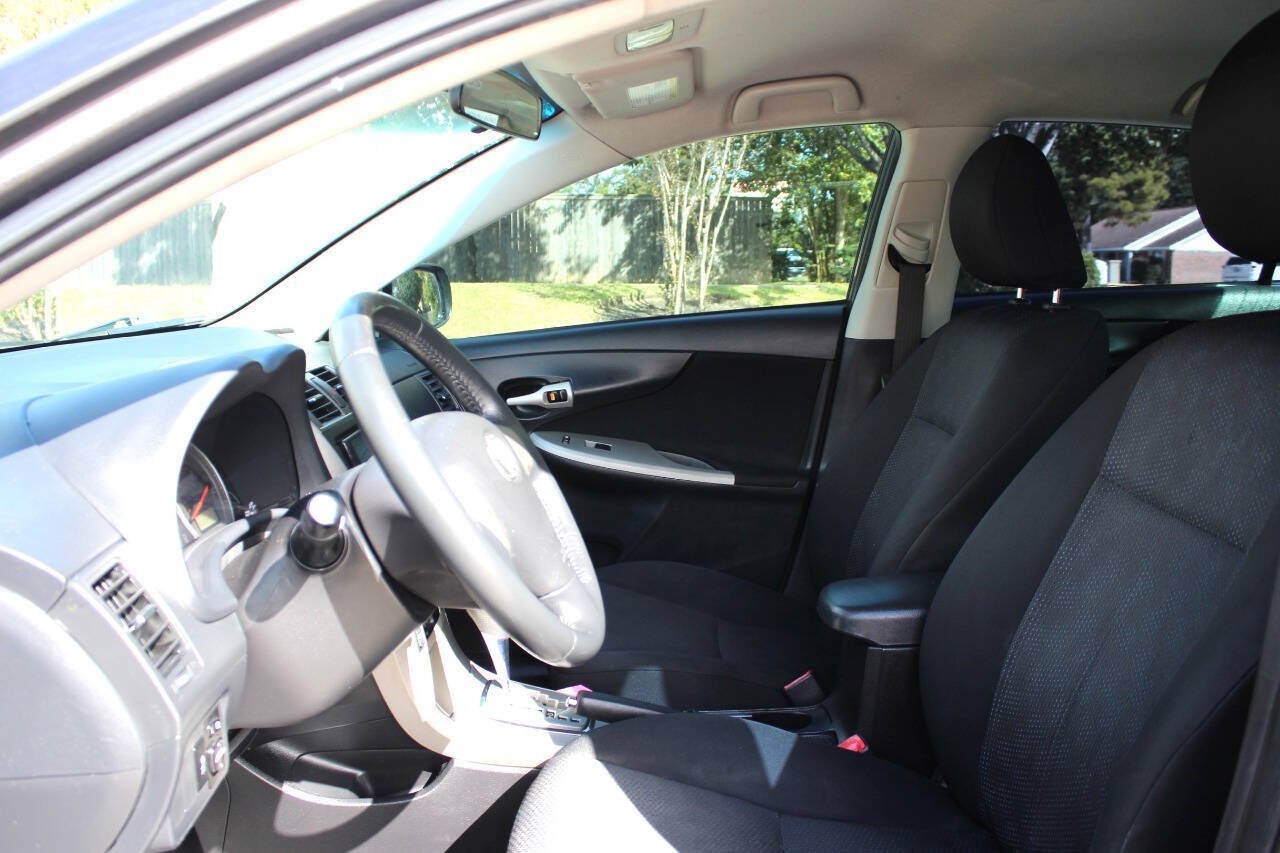 Used 2010 Toyota Corolla S FWD image 9