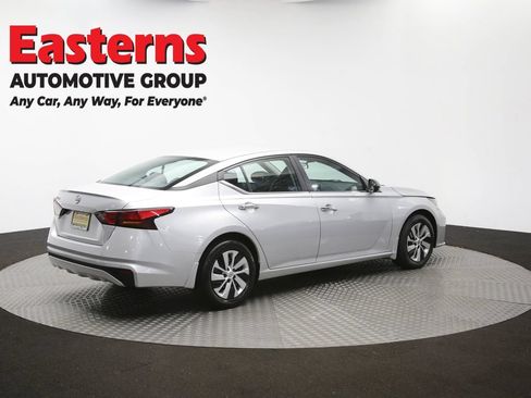 Used 2024 Nissan Altima 2.5 S FWD image 40