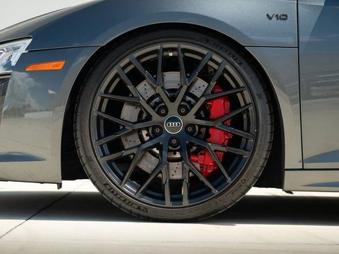 Used 2018 Audi R8 V10 RWD image 50