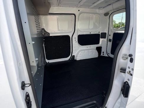 Used 2017 Nissan NV200 SV w/ Back Door Glass Package FWD image 17