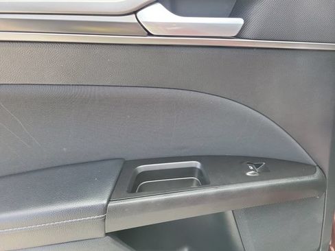 Used 2017 Ford Fusion SE w/ Equipment Group 201A AWD/4WD image 12