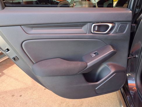Used 2024 Honda Civic Sport image 9