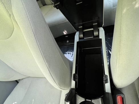 Used 2015 Toyota Prius Three w/ Solar Roof Package FWD image 36