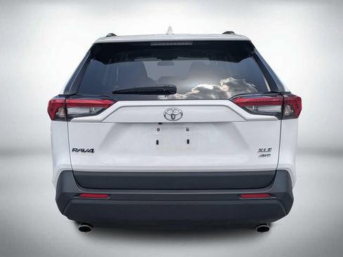 Used 2025 Toyota RAV4 XLE AWD/4WD image 5