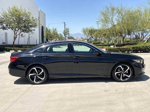 Used 2021 Honda Accord Sport image 2