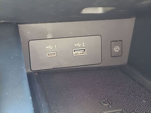 Used 2023 INFINITI QX60 Sensory w/ Cargo Package image 31