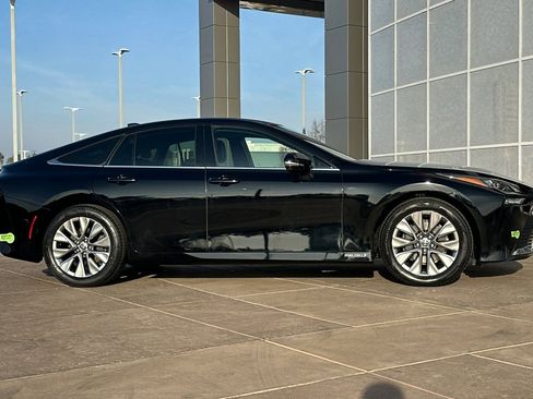 Certified 2023 Toyota Mirai XLE image 3