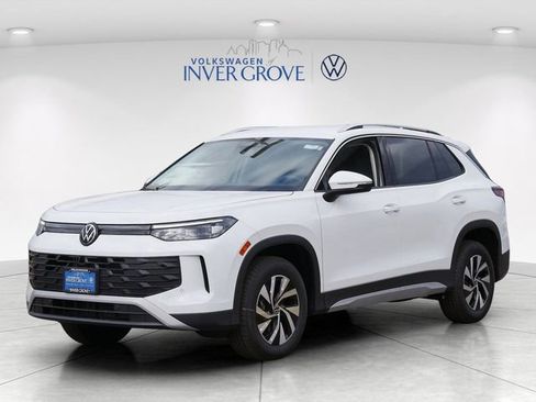 New 2025 Volkswagen Tiguan S AWD/4WD image 4