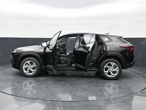 New 2026 Chevrolet Trax LS w/ LS Convenience Package FWD image 37