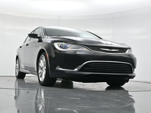 Used 2015 Chrysler 200 Limited FWD image 45