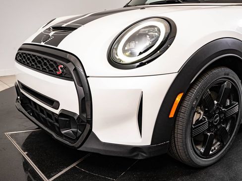 Used 2024 MINI Cooper S w/ Signature Upholstery Package FWD image 3