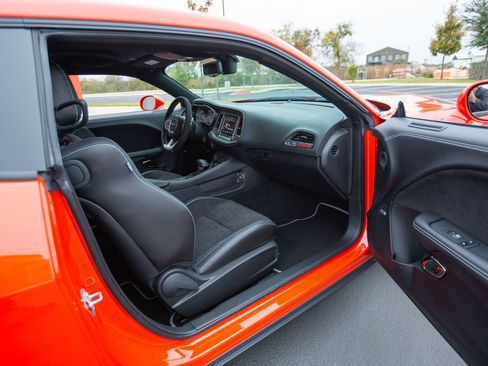 Used 2023 Dodge Challenger SRT Hellcat w/ Driver Convenience Group image 29