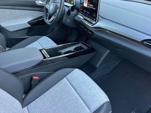 New 2026 Volkswagen ID.4 Pro image 14