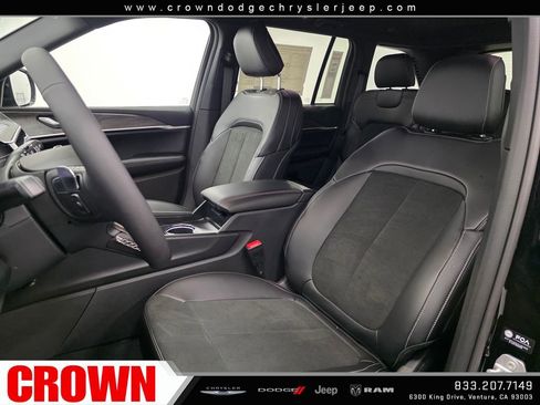 New 2026 Jeep Grand Cherokee Altitude AWD/4WD image 15