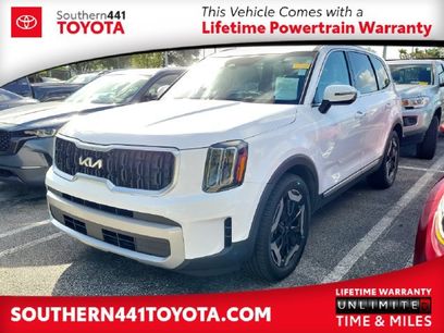 Used 2023 Kia Telluride EX w/ EX Captain's Chair Package