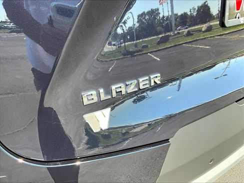 Used 2021 Chevrolet Blazer LT FWD image 24