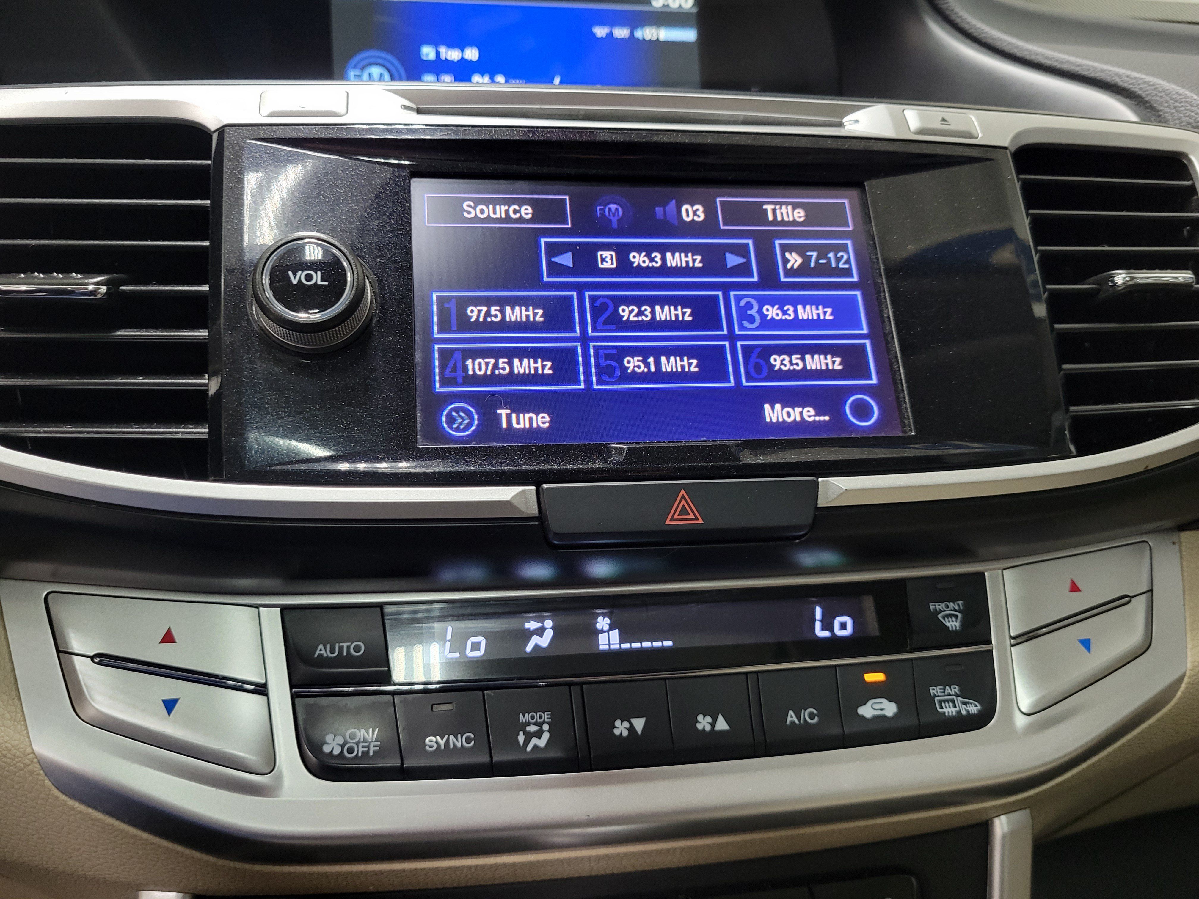 Used 2015 Honda Accord EX-L image 28