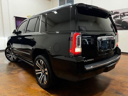 Used 2018 GMC Yukon Denali w/ Denali Ultimate Package AWD/4WD image 2