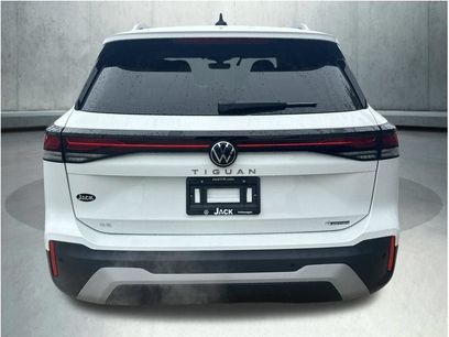 New 2026 Volkswagen Tiguan SE