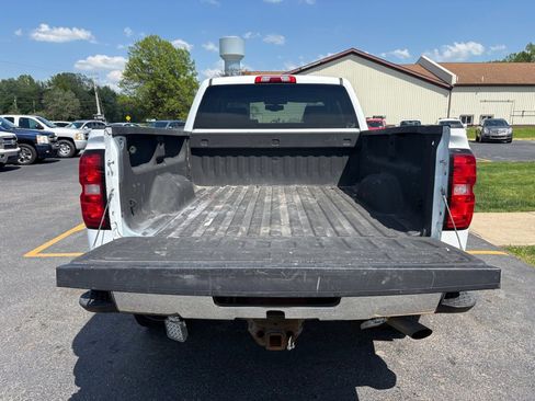 Used 2015 Chevrolet Silverado 2500 LTZ w/ LTZ Plus Package AWD/4WD image 8