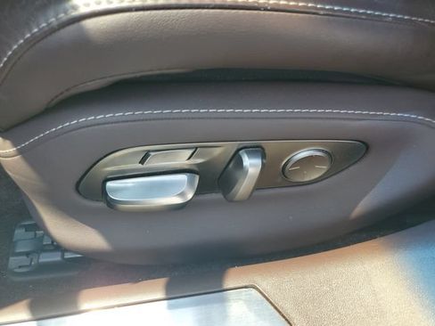 Used 2018 Lexus LS 500 w/ Interior Upgrade Package RWD image 19