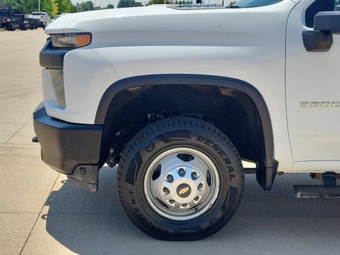 Used 2023 Chevrolet Silverado 3500 W/T w/ WT Convenience Package AWD/4WD image 3