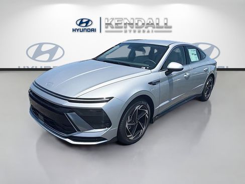 New 2026 Hyundai Sonata SEL FWD image 2