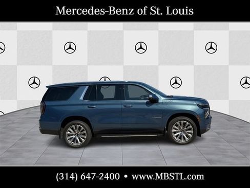 Used 2025 Chevrolet Tahoe High Country AWD/4WD image 2