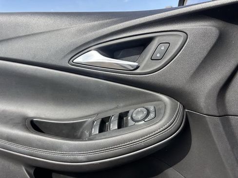 Used 2024 Buick Encore GX Sport Touring w/ Comfort Package FWD image 21