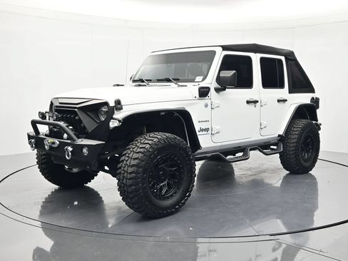 Used 2023 Jeep Wrangler Unlimited Sahara w/ Cold Weather Group AWD/4WD image 1