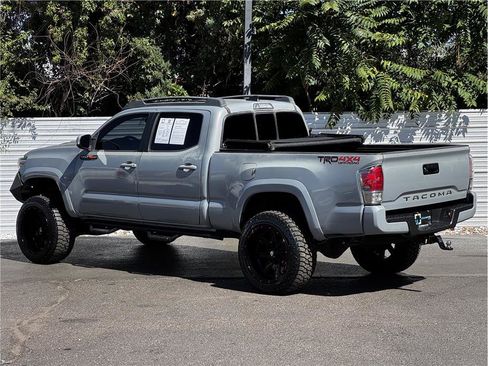 Used 2016 Toyota Tacoma TRD Off-Road w/ Towing Package AWD/4WD image 3