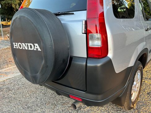 Used 2002 Honda CR-V EX image 17