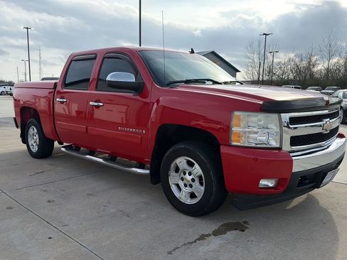 Used 2008 Chevrolet Silverado 1500 LT w/ Towing Package image 32
