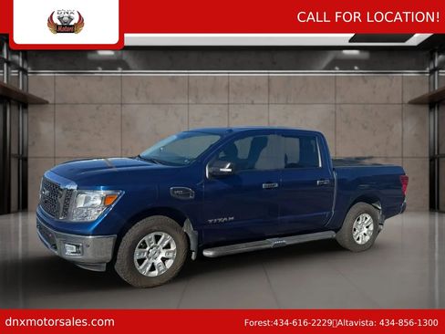 Used 2017 Nissan Titan SV image 1