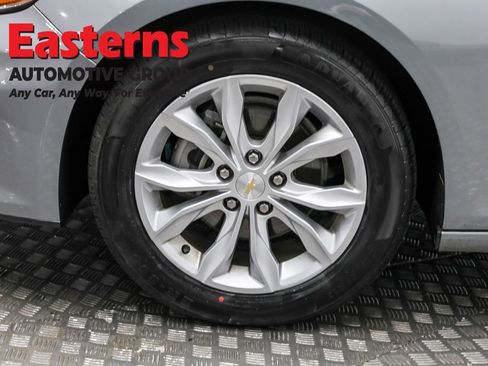 Used 2024 Chevrolet Malibu LT image 32