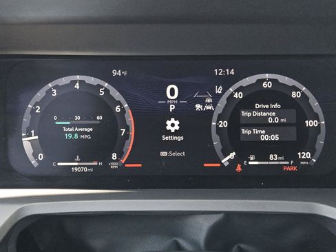 Used 2024 Toyota Tacoma Limited w/ Limited Package (LT) AWD/4WD image 20