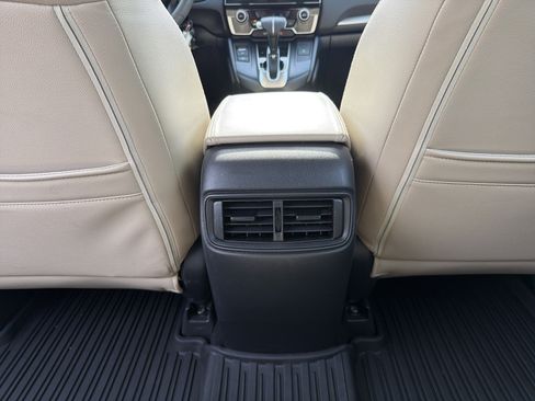 Used 2018 Honda CR-V LX image 32
