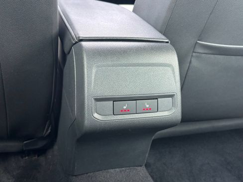 Used 2021 Volkswagen Jetta R-Line FWD image 16