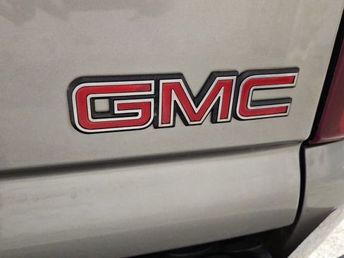 Used 2003 GMC Yukon XL Denali image 30