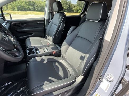 Used 2024 Honda Odyssey Elite image 19