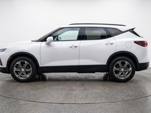 Used 2025 Chevrolet Blazer LT FWD image 5