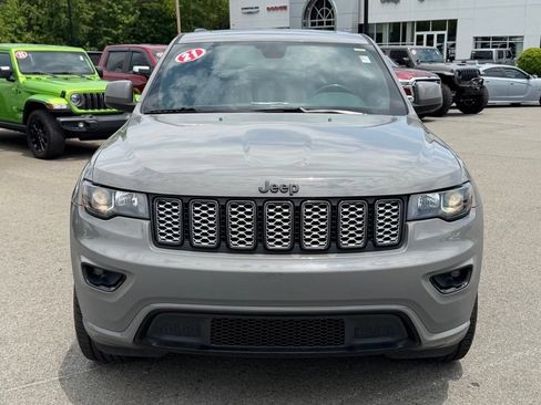 Used 2021 Jeep Grand Cherokee Laredo X AWD/4WD image 10