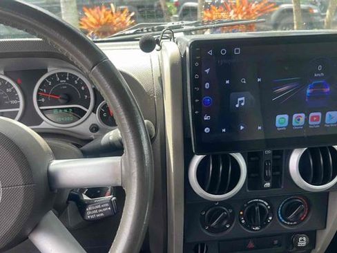 Used 2009 Jeep Wrangler Unlimited Sahara w/ Trailer Tow Group image 6