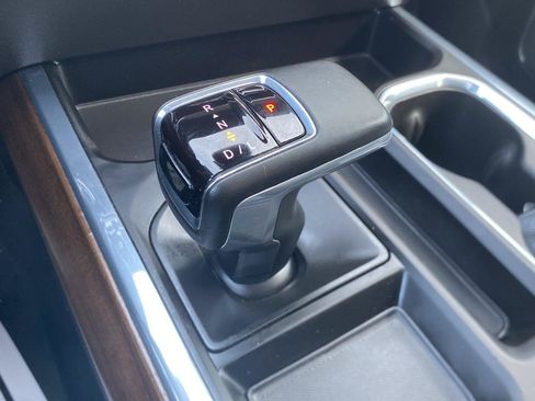 Used 2023 Chevrolet Silverado 1500 High Country w/ High Country Premium Package AWD/4WD image 32